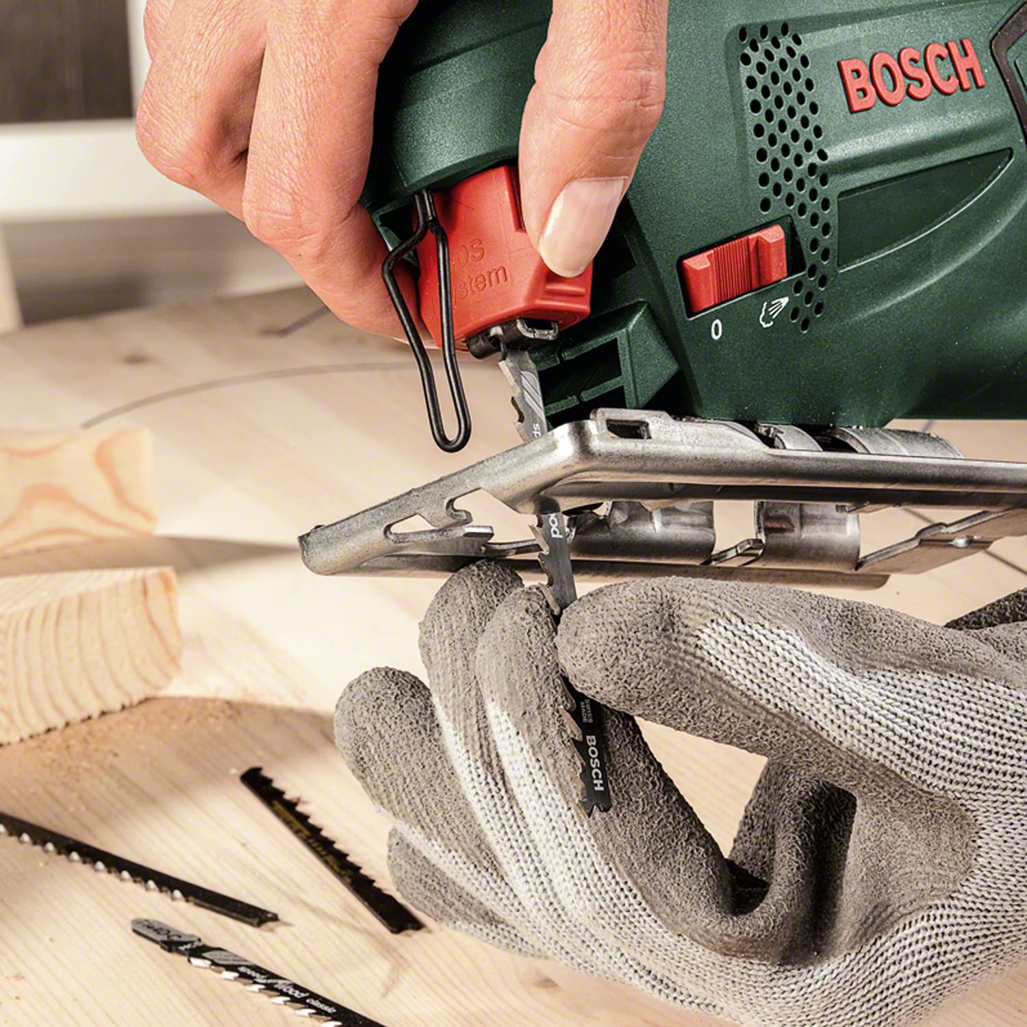 Bosch PST 700 E Seghetto Alternativo 500W 70mm