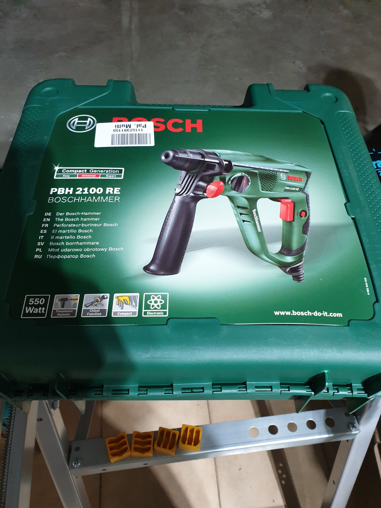 Bosch Universal 06033A9300 martello perforatore SDS-plus 550 W