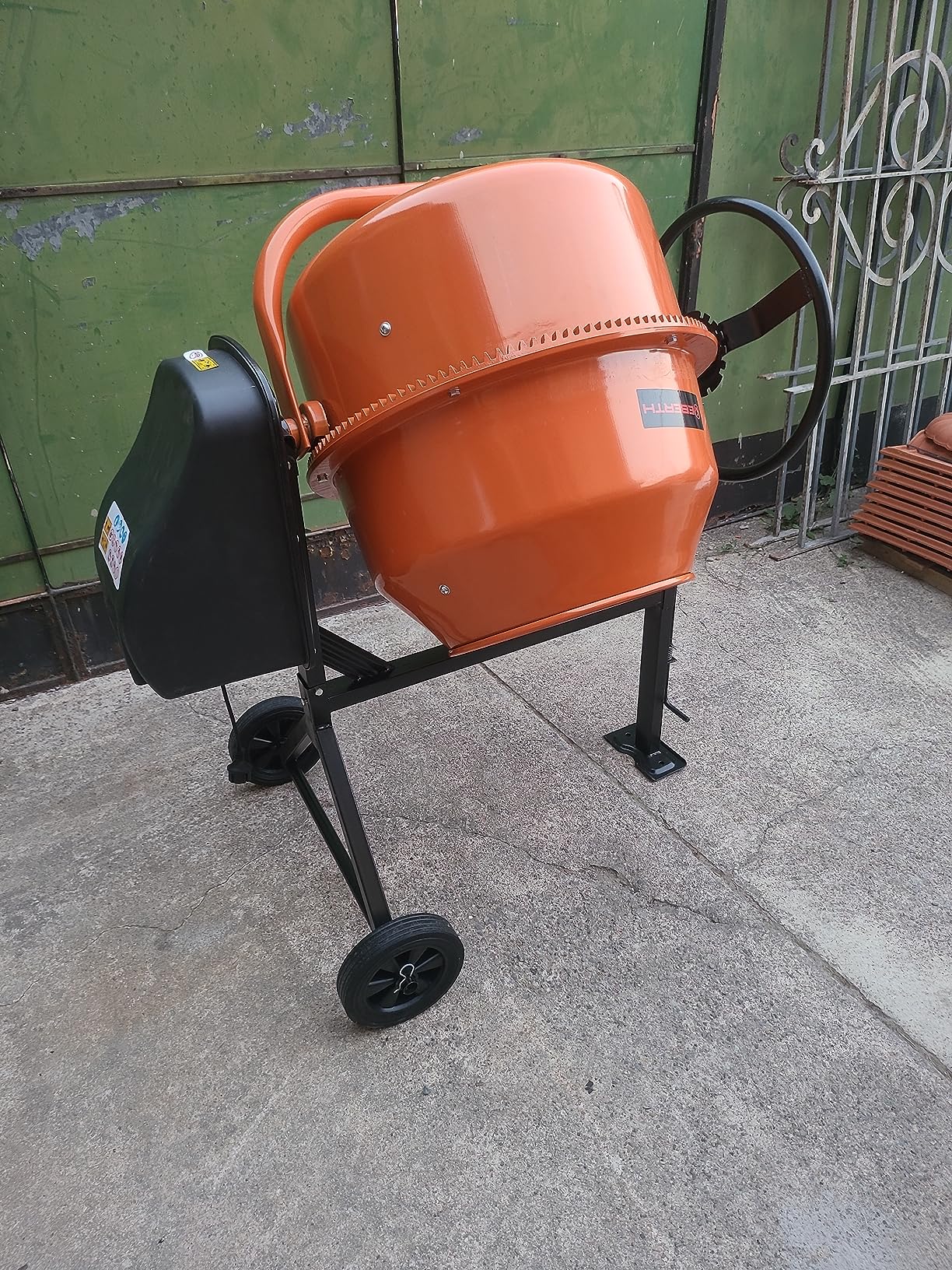 EBERTH Betoniera Elettrica 140 Litri 550W Tamburo Ghisa