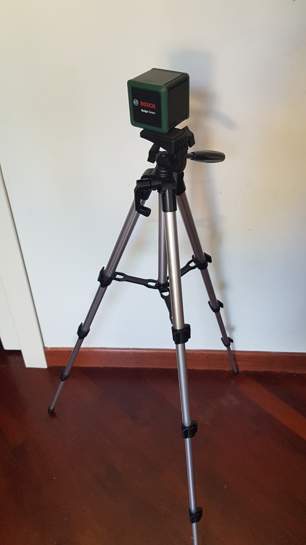 Bosch Quigo Green Livella Laser con treppiede
