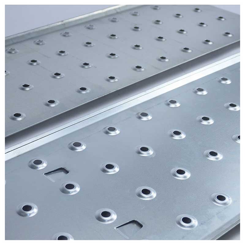 Bormann Pro piattaforma scala multiposizione 4x4 metallo