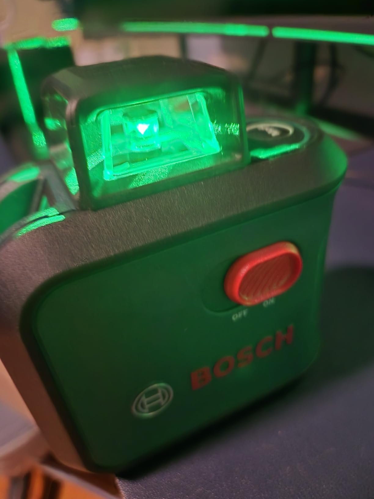 Bosch AdvancedLevel 360 livella laser verde con treppiede