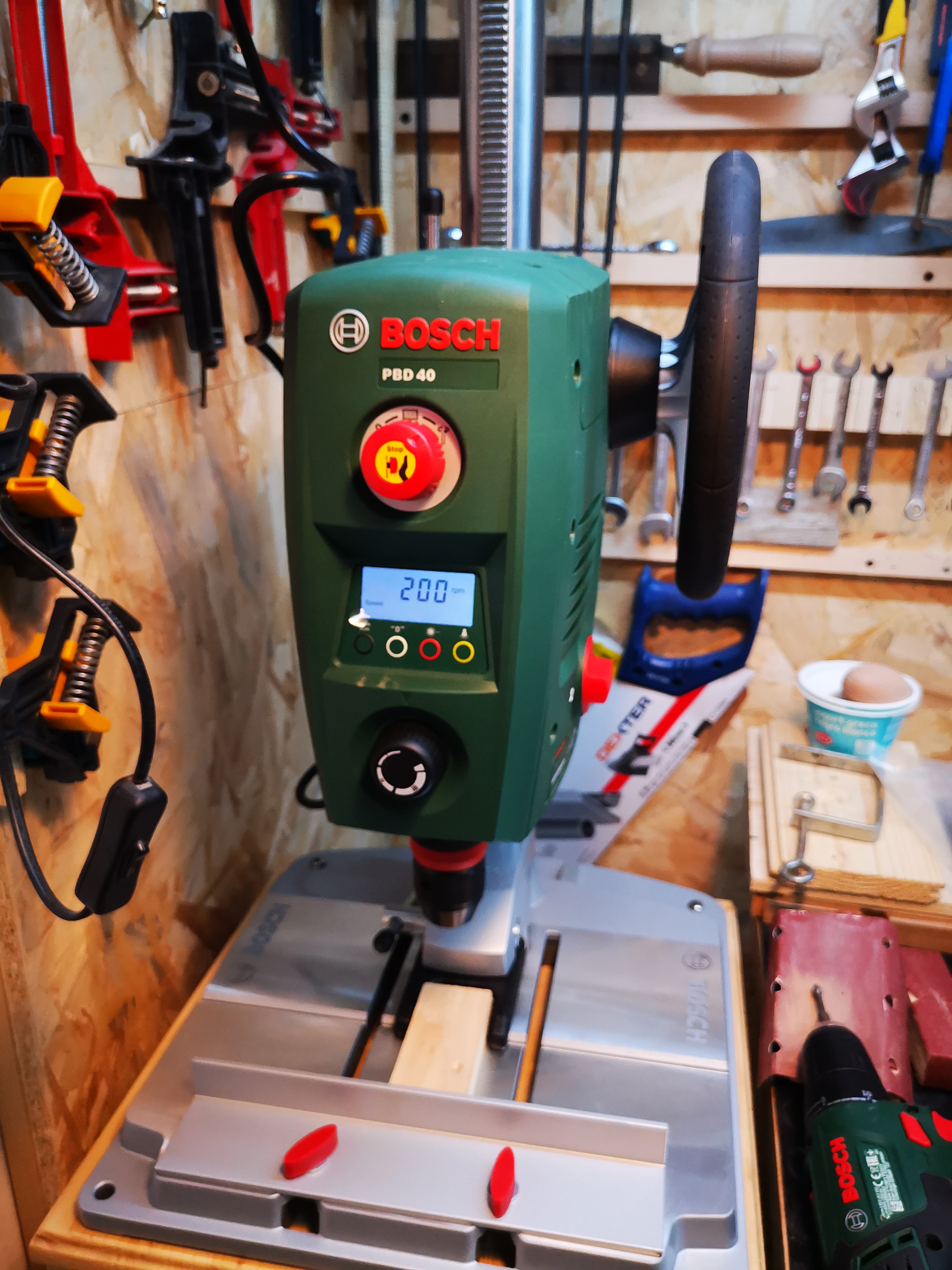 Bosch PBD 40 trapano a colonna 710 W con laser