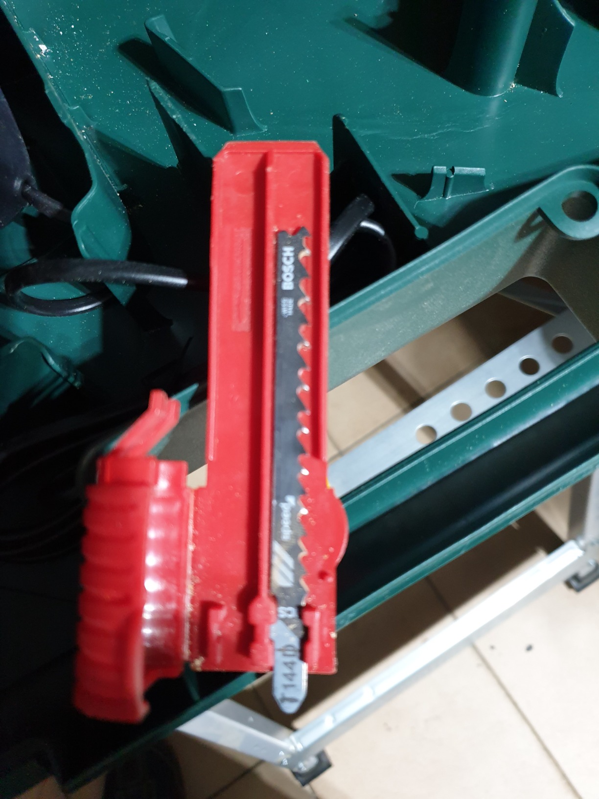 Bosch PST 18 LI Seghetto Alternativo 18V Set con Batteria