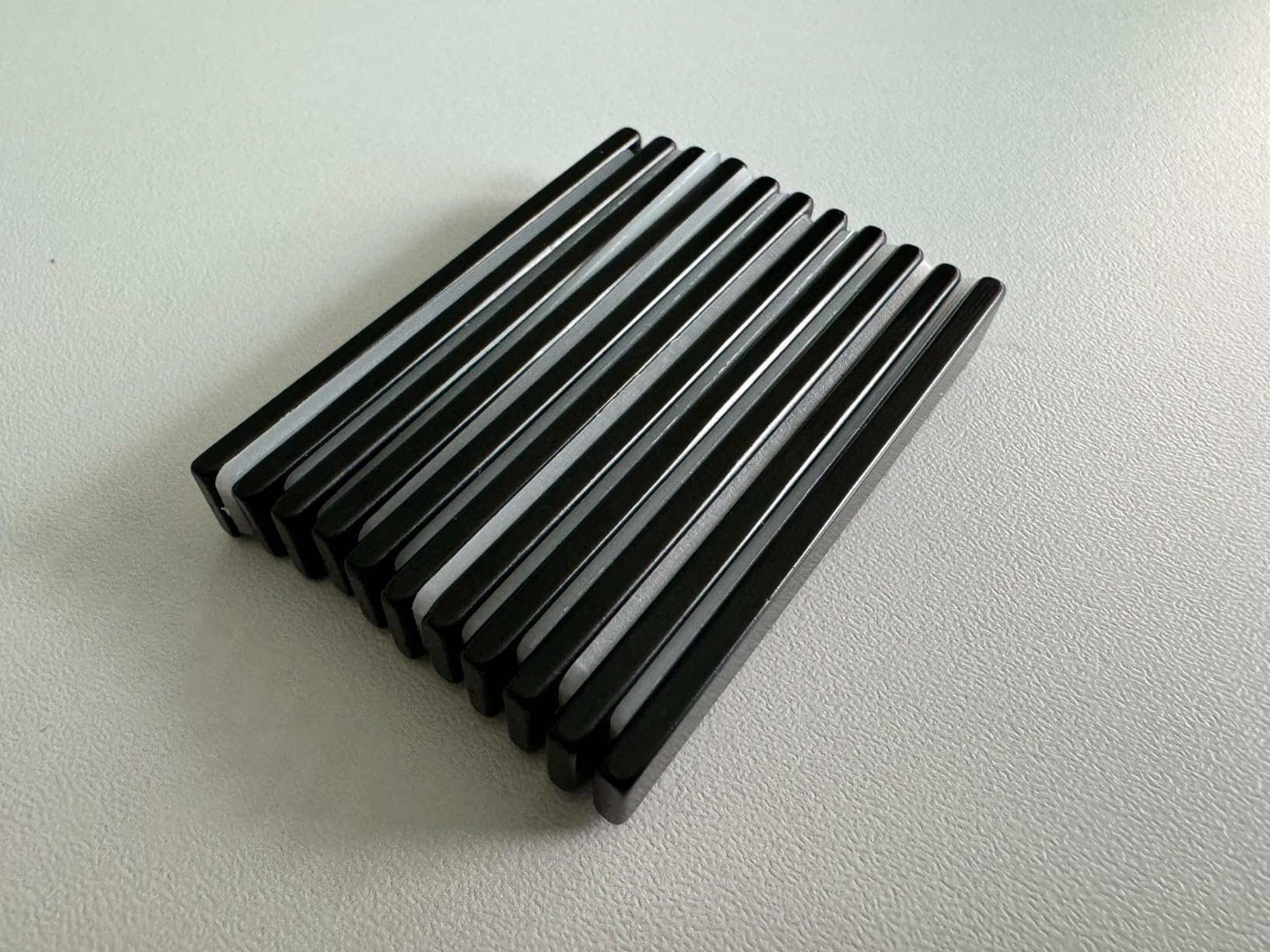 Wzone magneti neodimio rettangolari 60x10x3mm 12 pezzi