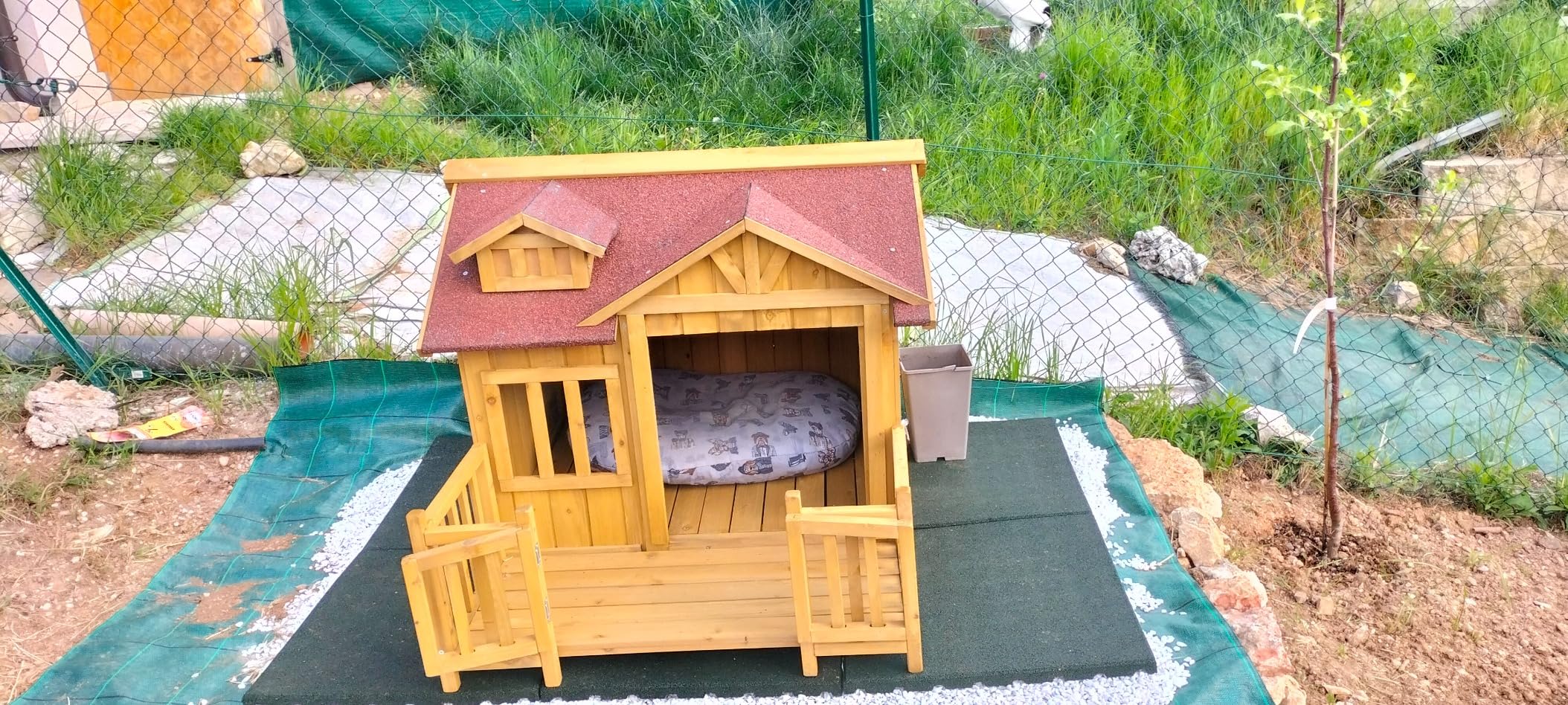 Wiltec Cuccia Cani XL in Legno Marrone con Terrazza