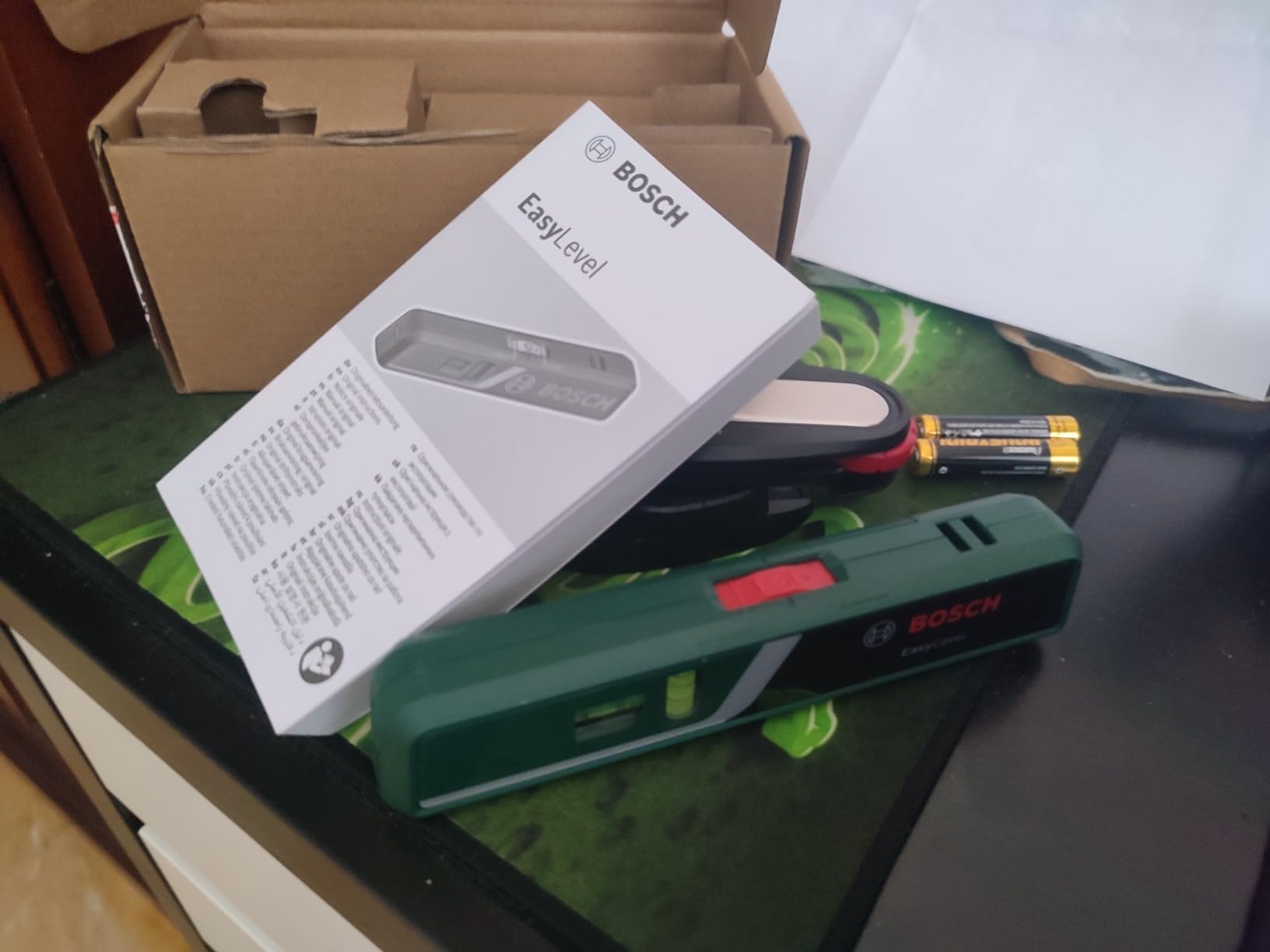 Bosch EasyLevel Livella Laser a Bolla 5 m con Supporto Parete