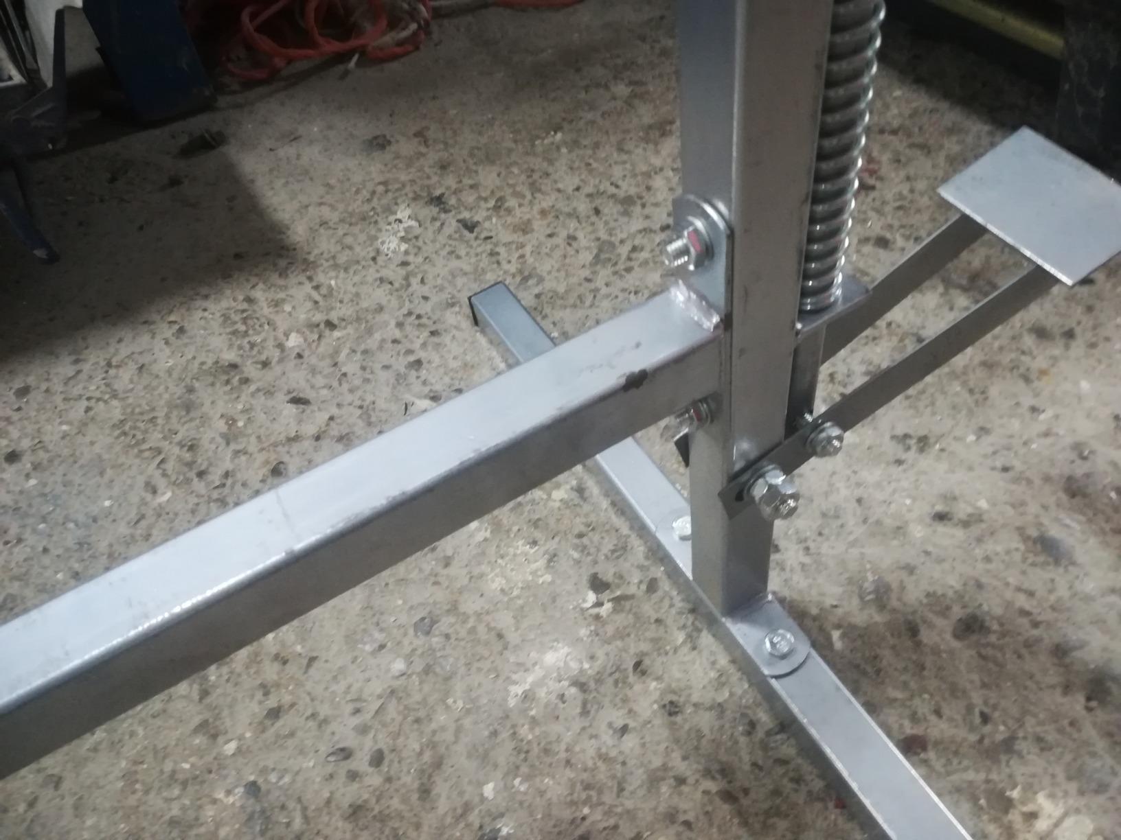 Wiltec Cavalletto Verniciatura Girevole 160 kg con Rotelle e Ganci