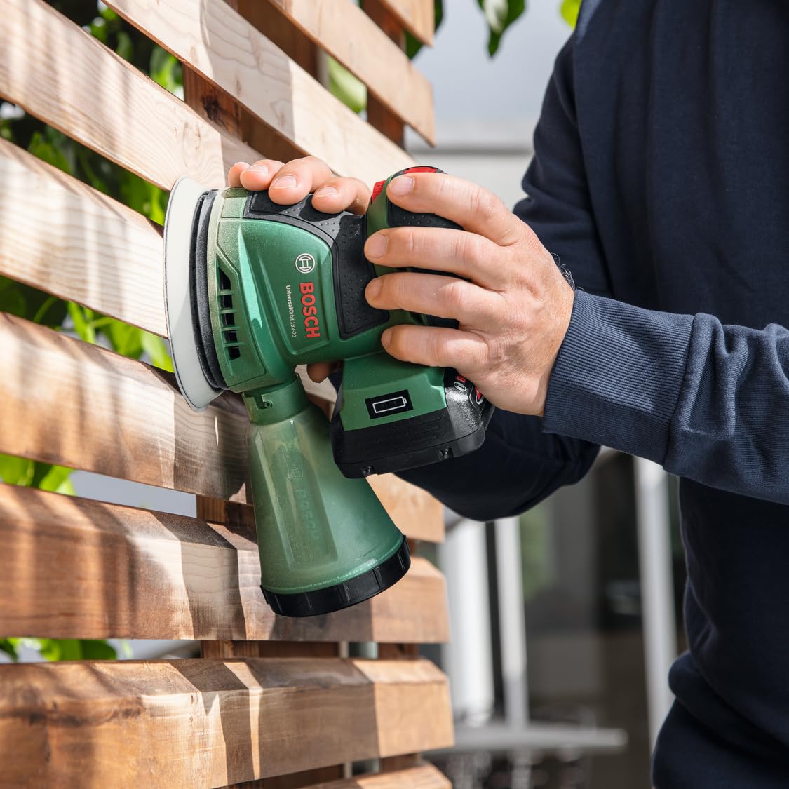 Bosch UniversalOrbit 18V-20 levigatrice 125 mm senza batteria