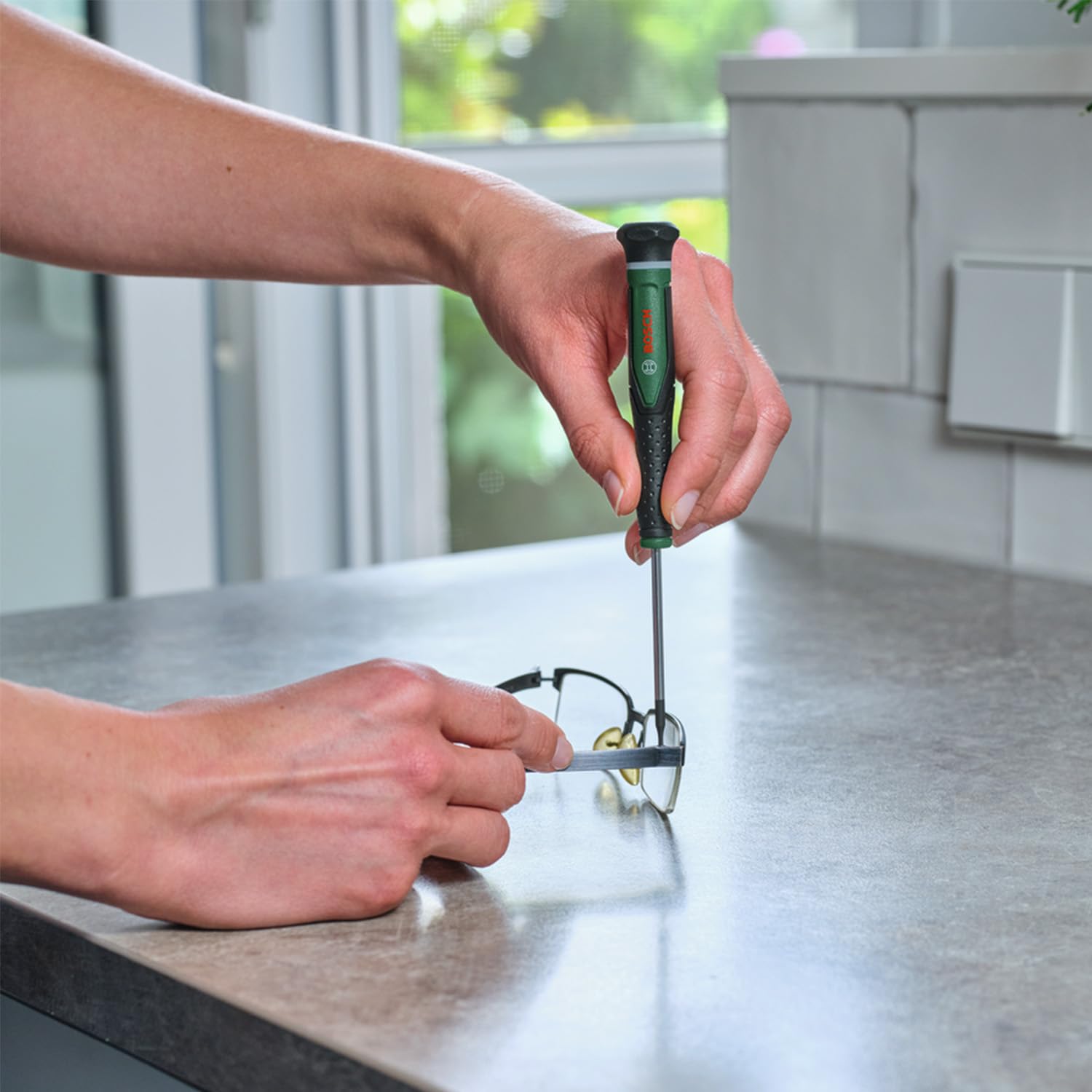 Bosch Set Cacciaviti di Precisione 8 Pezzi S2 Magnetici