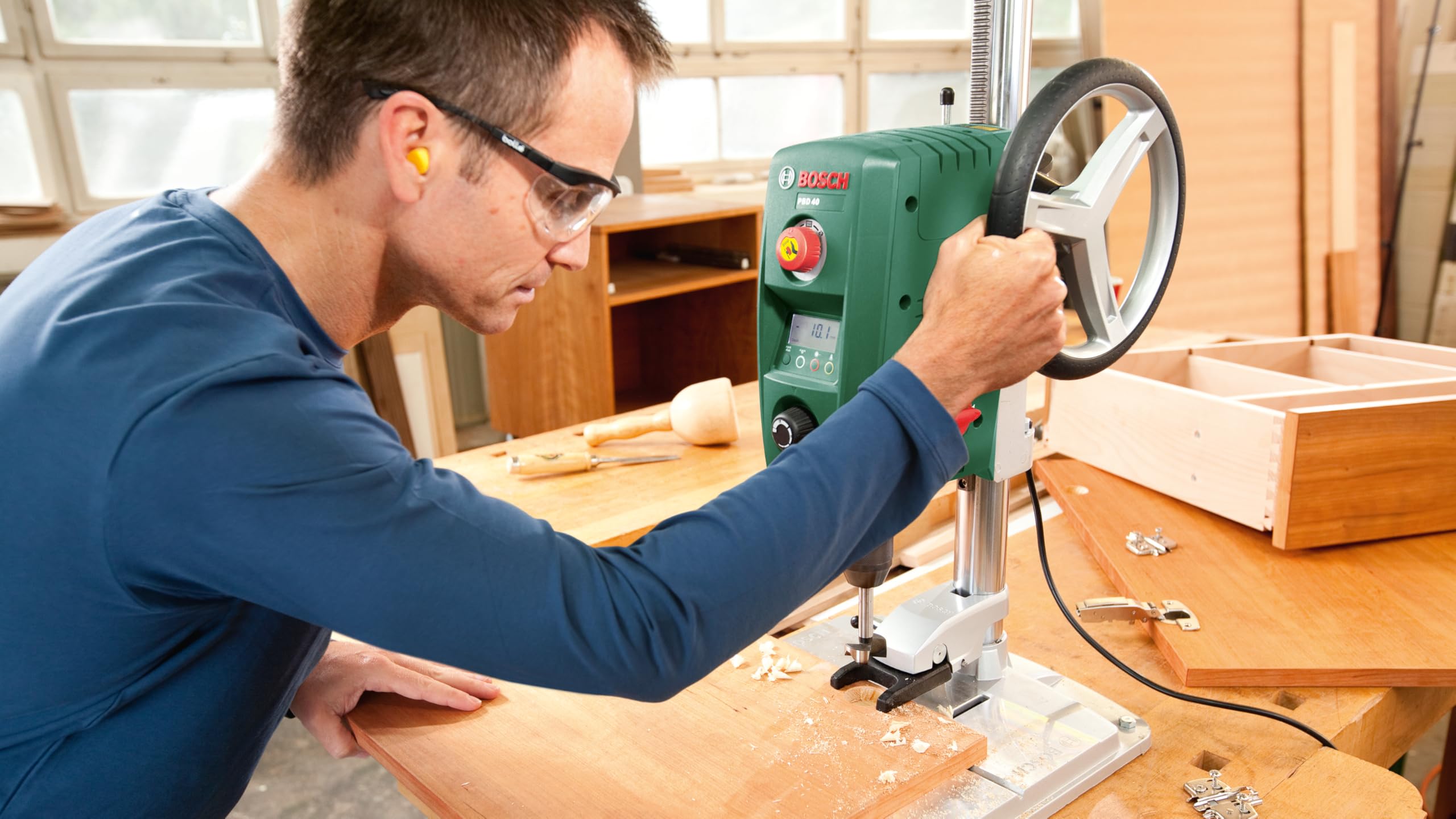 Bosch PBD 40 trapano a colonna 710 W con laser