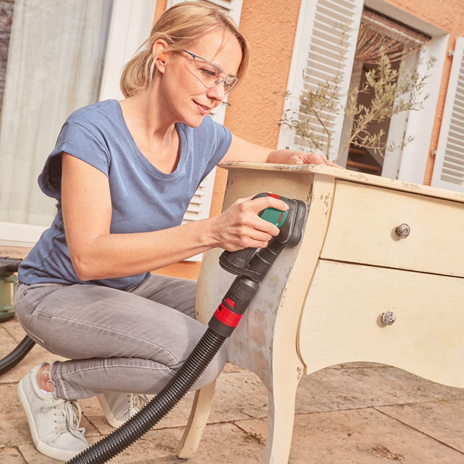 Bosch EasyCurvSander 12 Levigatrice a Batteria 12V con Batteria