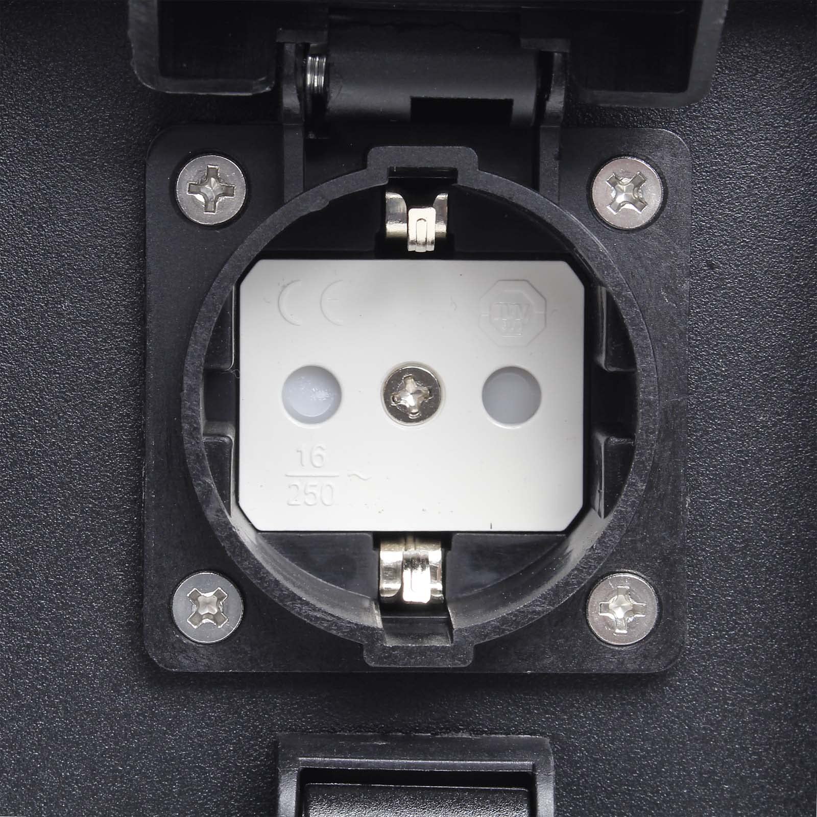 Wiltec presa giardino 4 posti IP44 nera colonna