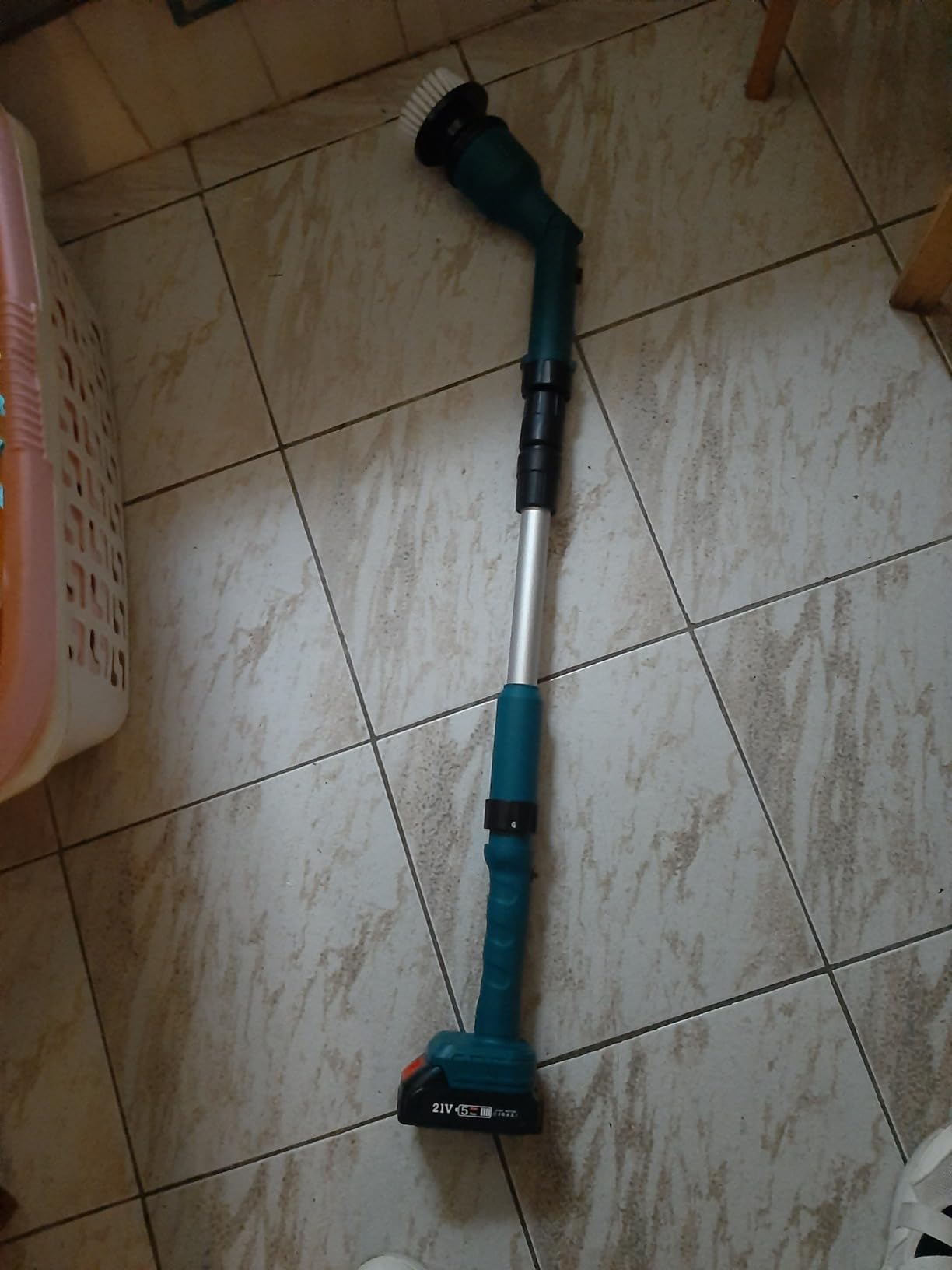 Weytoll spazzola elettrica pulizia 21V 8 testine 2 batterie