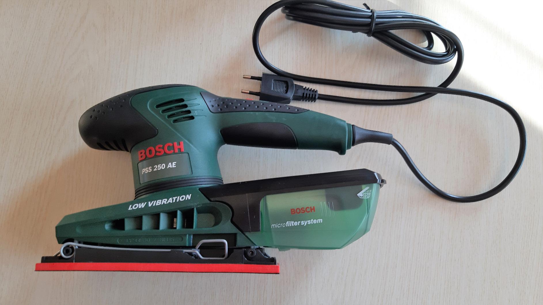 Bosch PSS 250 AE levigatrice orbitale 250W con valigetta