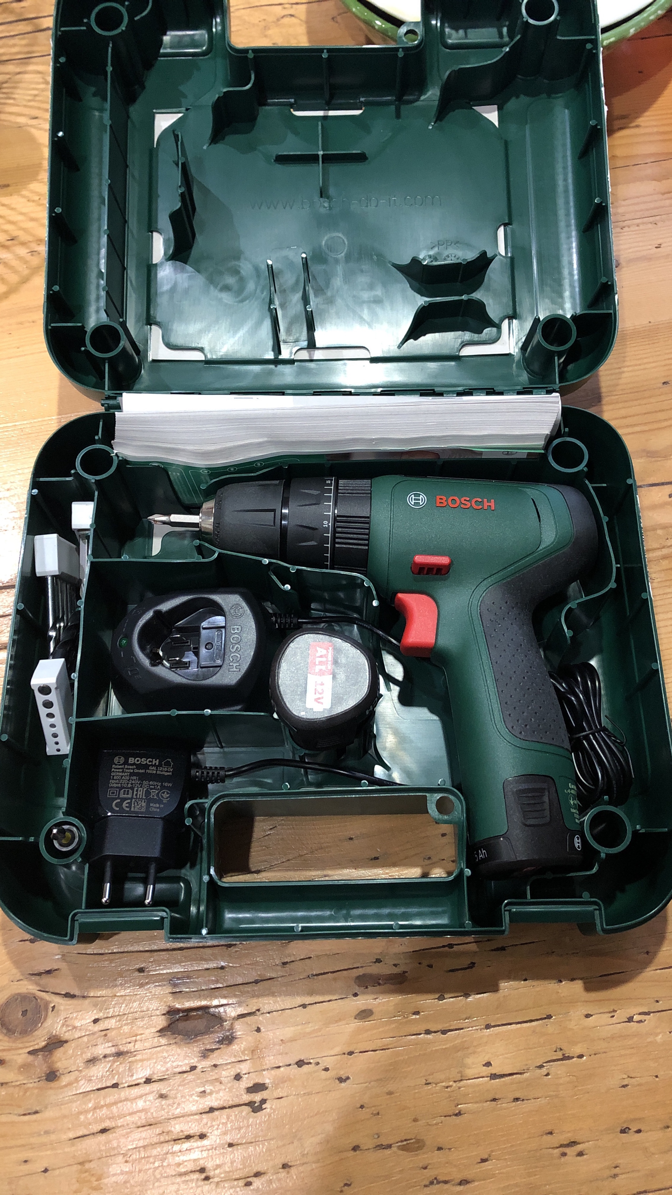 Bosch Easy Trapano Battente 12V Set Premium 2 Batterie percussione