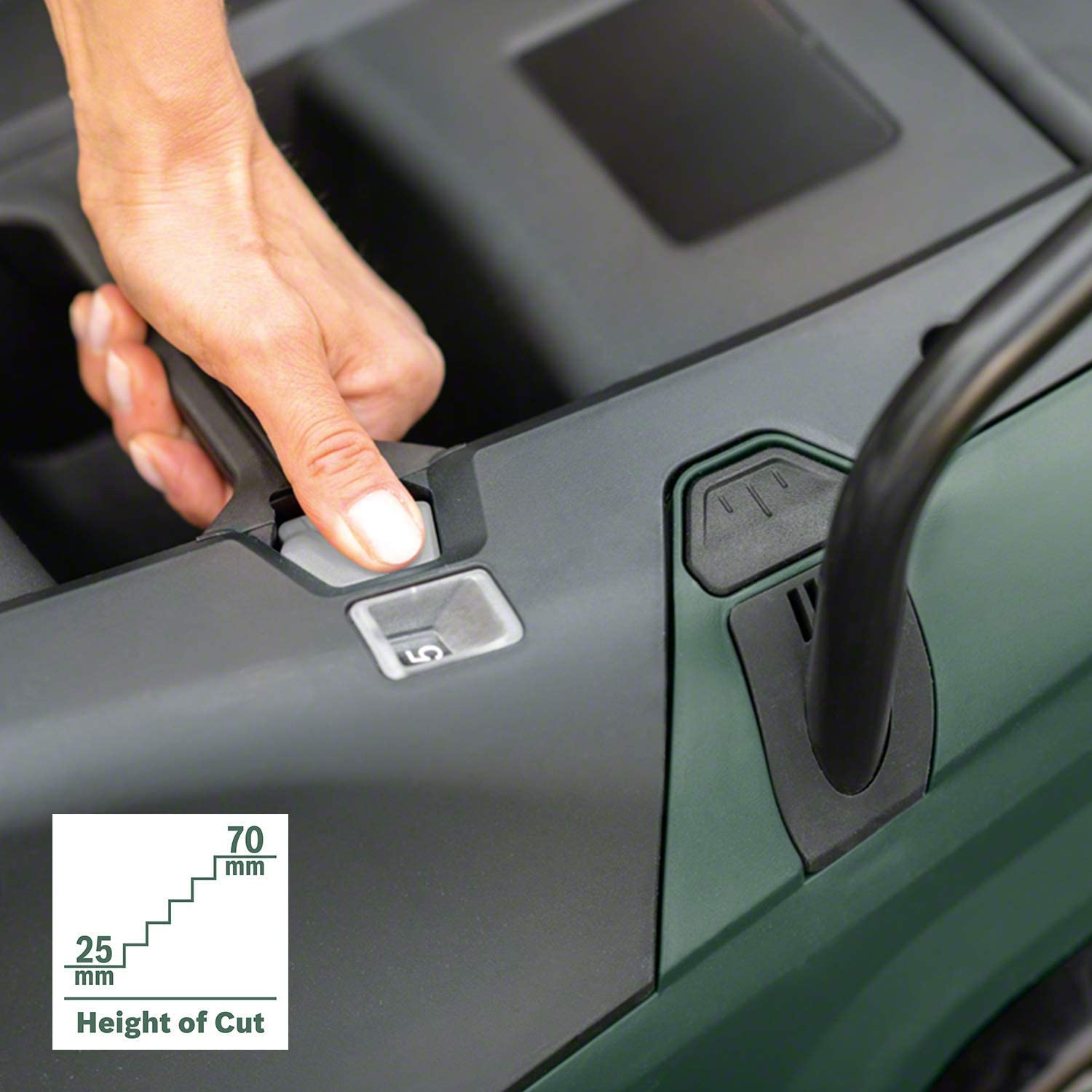 Bosch UniversalRotak 36-550 tagliaerba senza batteria