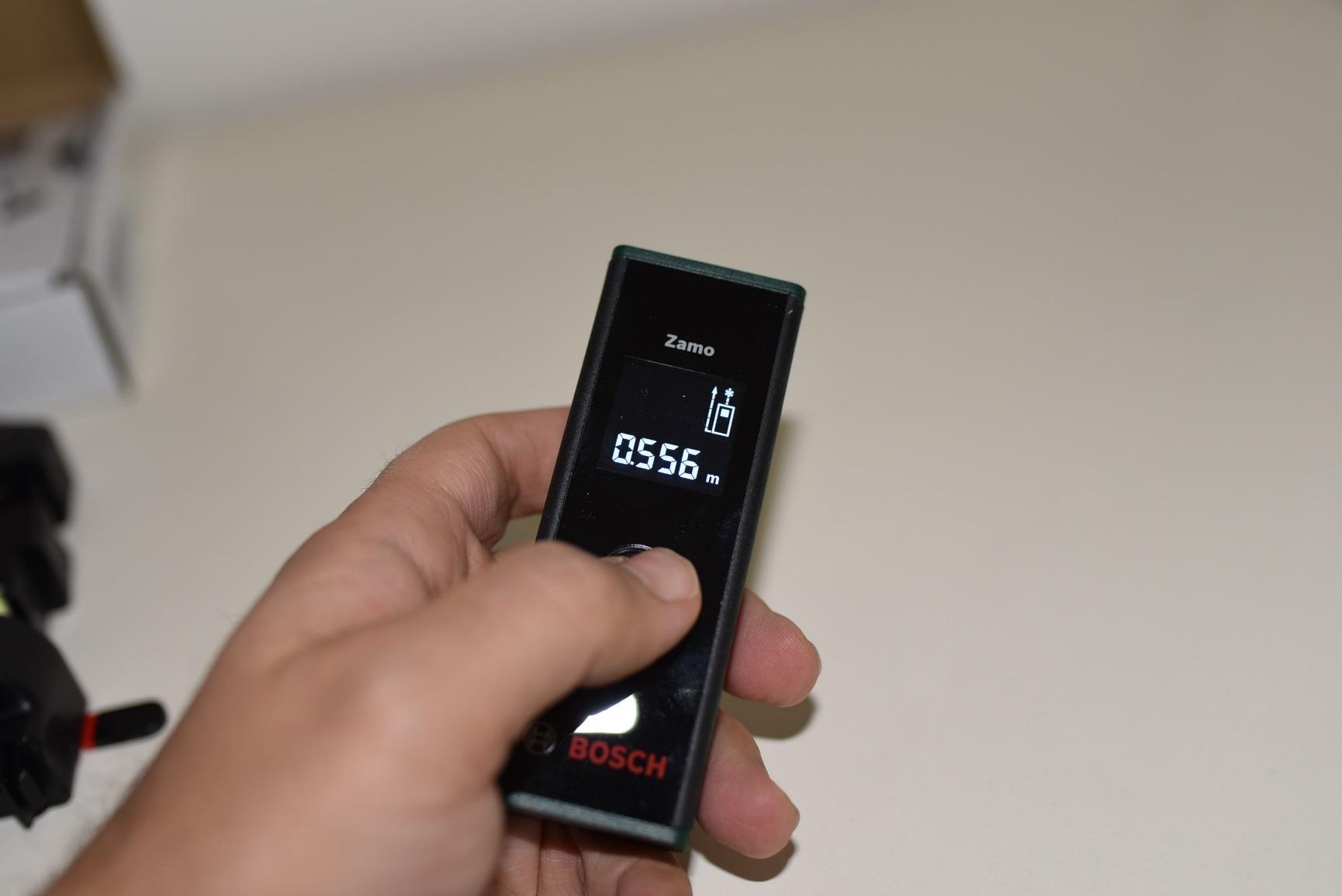 Bosch Zamo Distanziometro Laser 20 m con 3 Adattatori