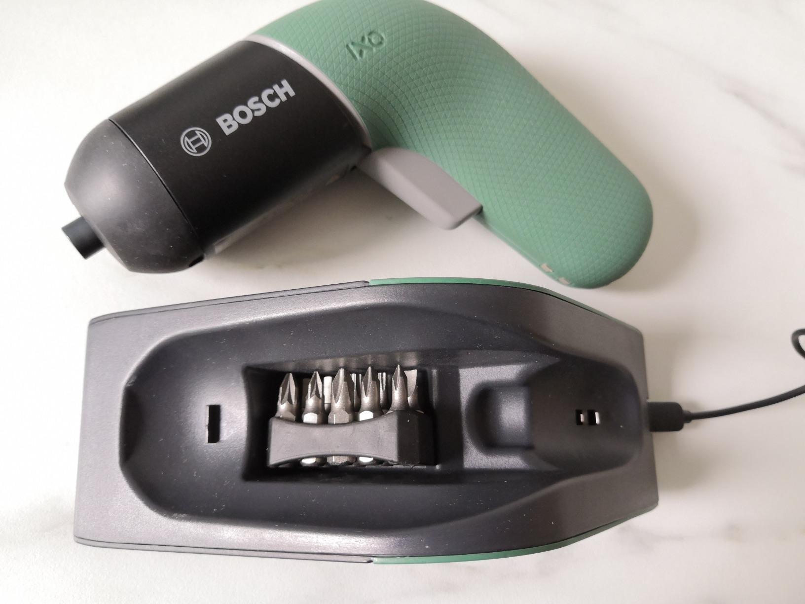 Bosch IXO VI avvitatore elettrico 3,6V con stazione ricarica