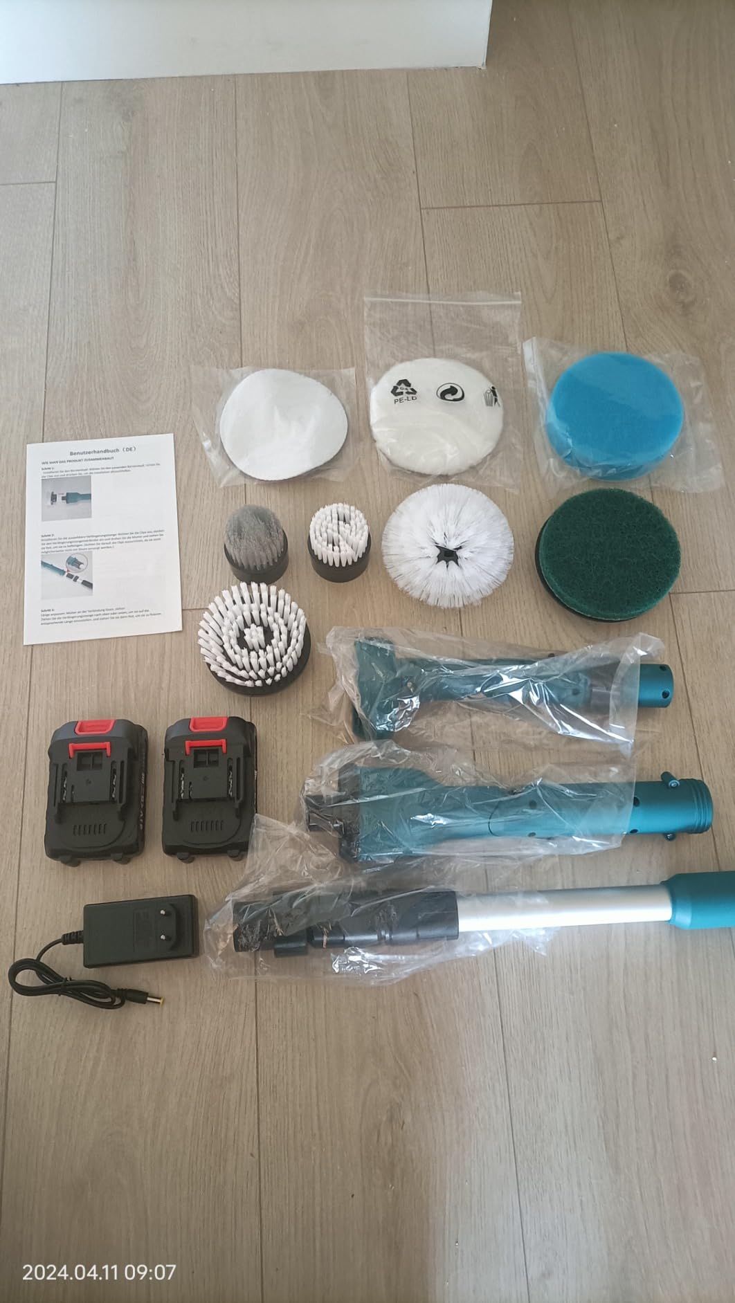 Weytoll spazzola elettrica pulizia 21V 8 testine 2 batterie