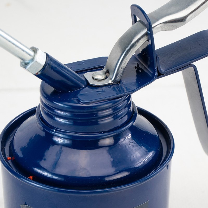 Bormann oliatore manuale 250 ml becco rigido