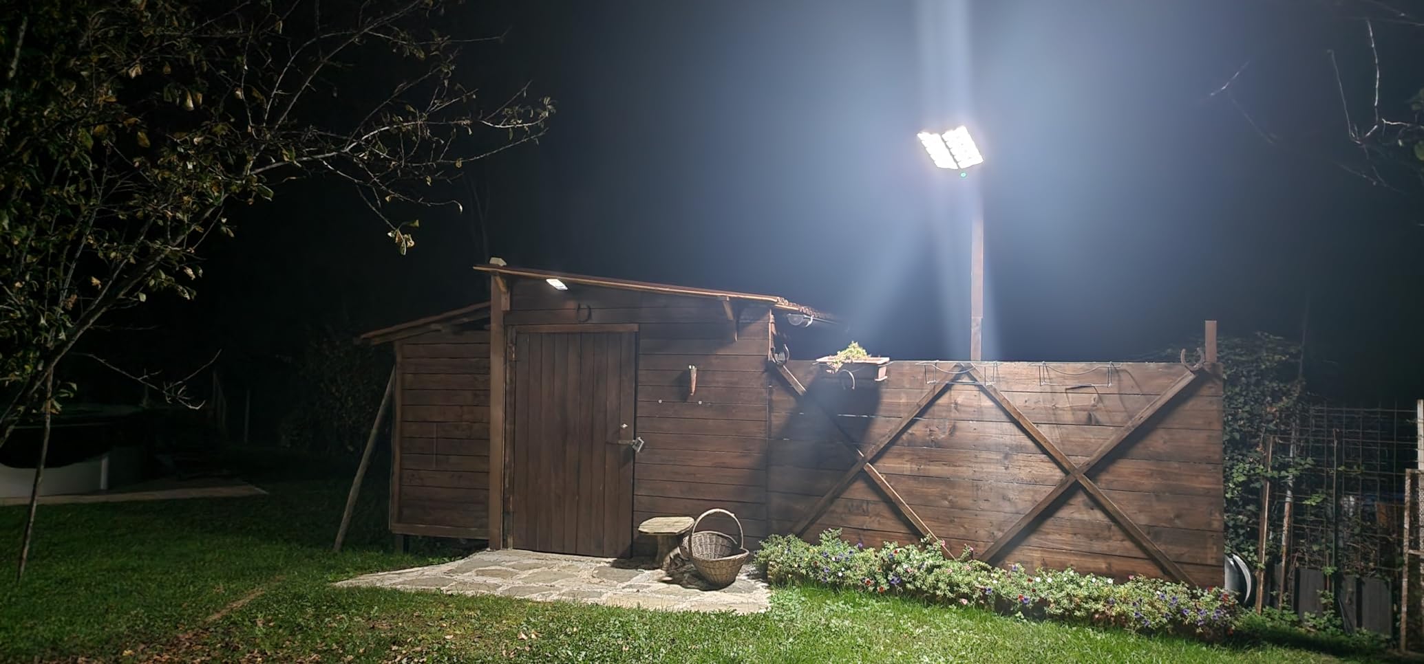 DE ROSA SHOP Lampione Solare LED 1500W 6500K con Telecomando