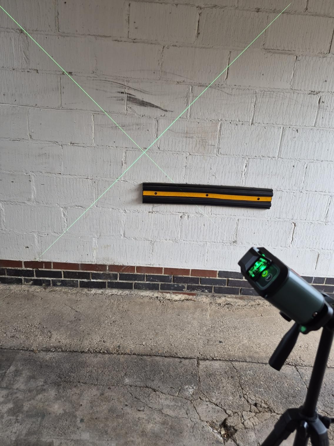 Bosch PLL360-15G Livella Laser verde 360° con batteria