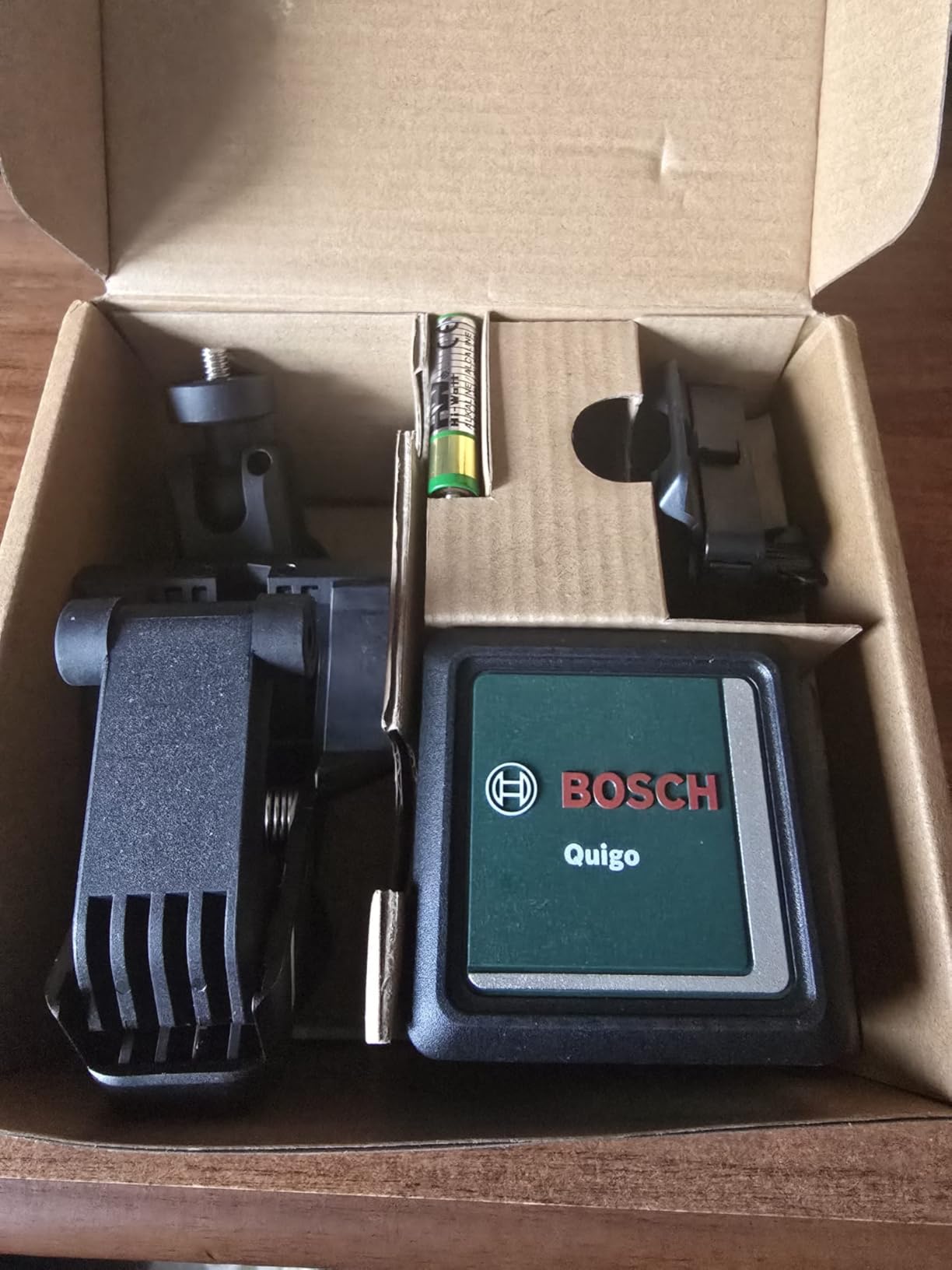 Bosch Quigo livella laser a croce con morsetto MM 2 portata 7 m