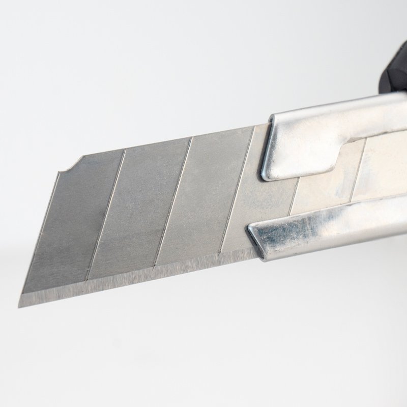 Bormann cutter sicurezza 204 mm lama 18 mm