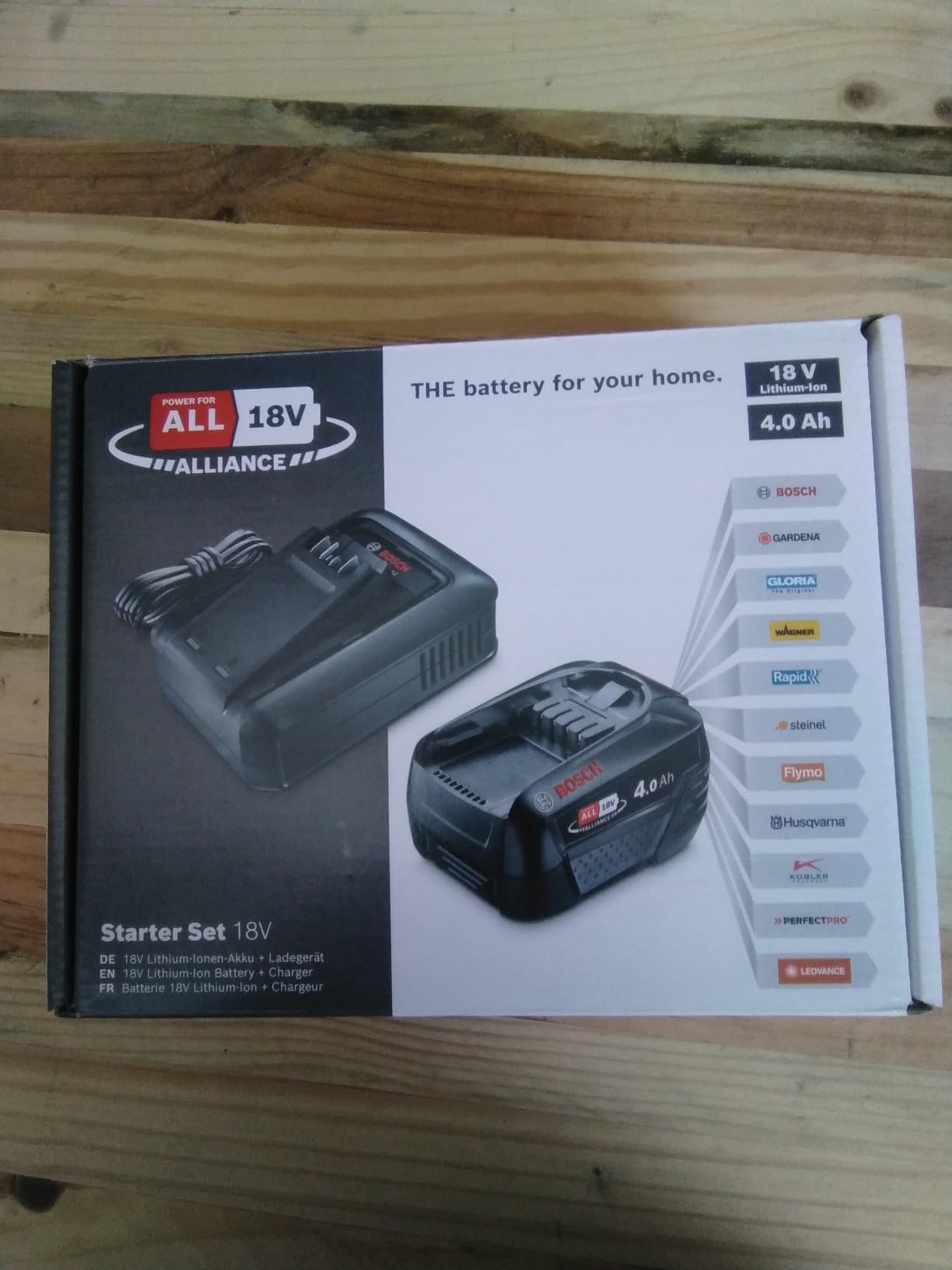 Bosch Starter Set 18V batteria 4,0Ah caricabatteria