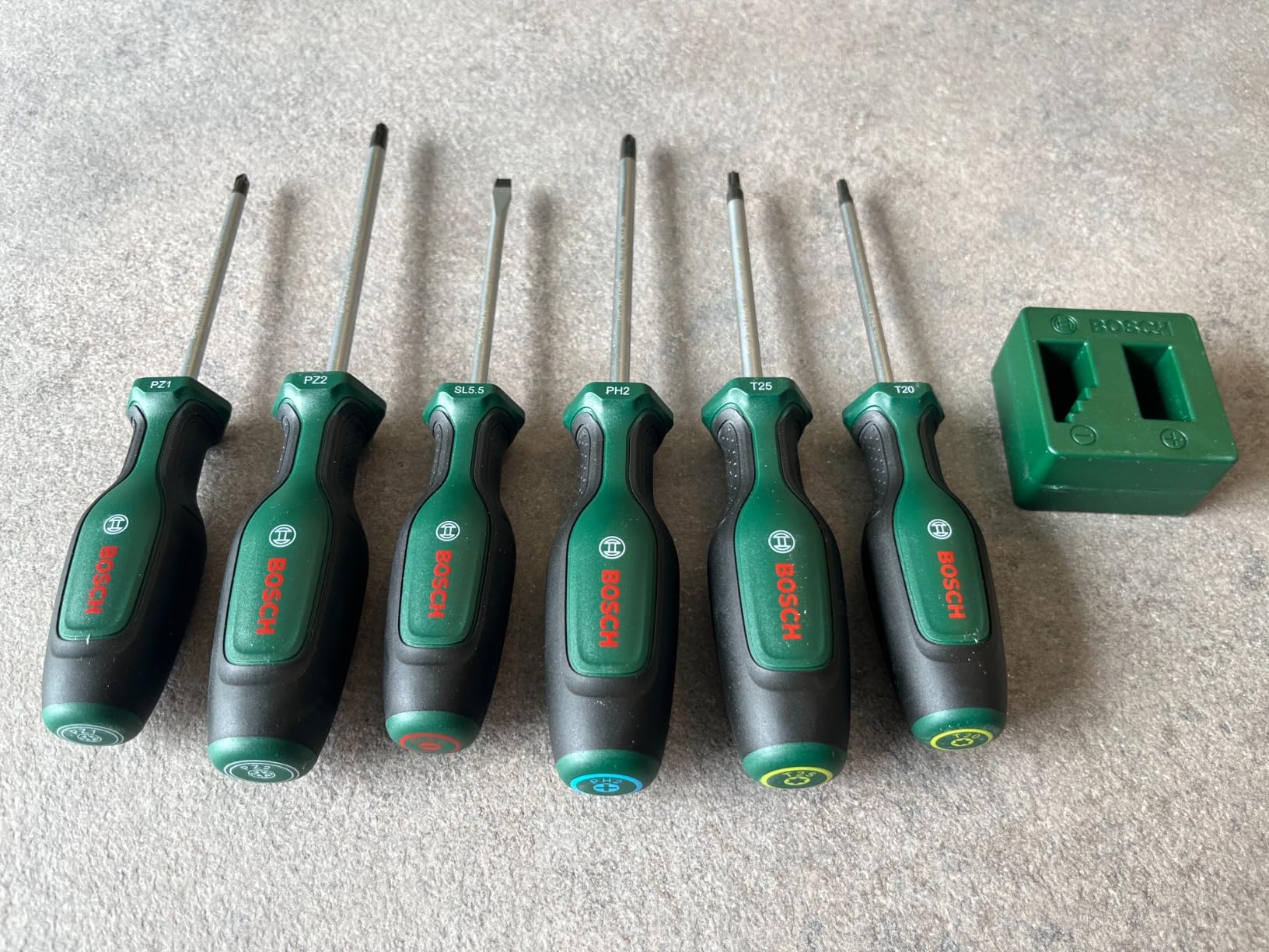 Bosch Set cacciaviti Premium 6 pezzi magnetici S2