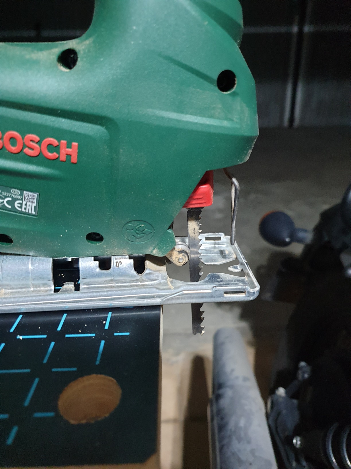 Bosch PST 18 LI Seghetto Alternativo 18V Set con Batteria