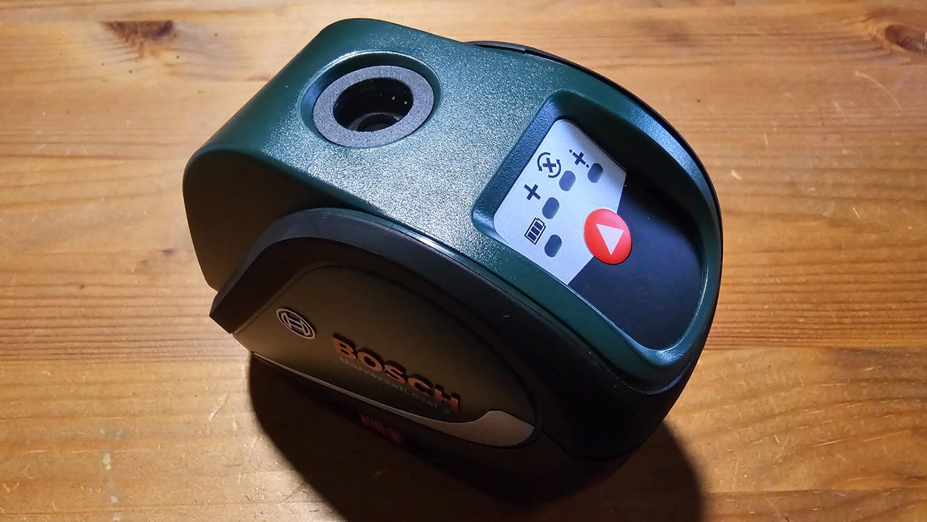 Bosch UniversalLevel 2 Livella Laser Croce + Treppiede