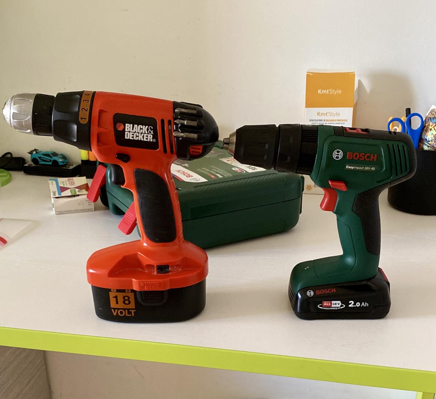Bosch EasyImpact 18V-40 trapano percussione 13mm 2Ah